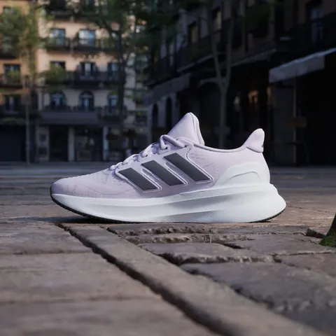Giày Adidas Energy Cloud V Nữ: Chọn Mẫu Nào Phù Hợp Cho Hoạt Động Của Bạn?
