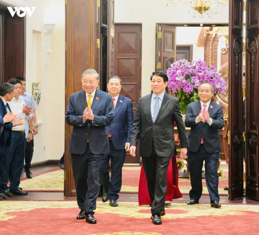 Adio Bán Giày Bán Sách Tô Hải Vân: Thông Tin, Đánh Giá Và Lựa Chọn Tốt Nhất