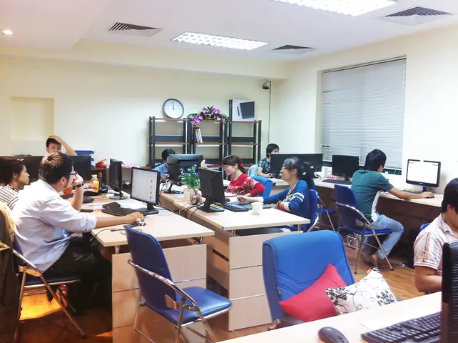 Top Địa Chỉ Bán Buôn Giày Dép Nữ Uy Tín, Giá Rẻ Nhất Hà Nội