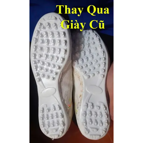 Đế Giày Đá Bóng Sân Cỏ Nhân Tạo: Chọn Loại Nào Phù Hợp Nhất?