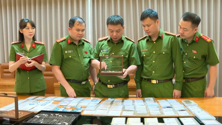 Mua Giày Da Trung Quốc Tại Thanh Hóa: Địa Chỉ Uy Tín, Mẫu Mã Đa Dạng