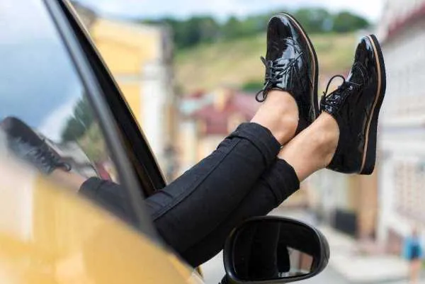 Bộ Vệ Sinh Giày Da Lộn Jason Markk: Mua Ở Đâu, Cách Dùng Hiệu Quả Trên Lazada