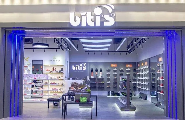 Top Các Hãng Giày Việt Nam Chất Lượng Cao: Local Brand & Thương Hiệu Uy Tín