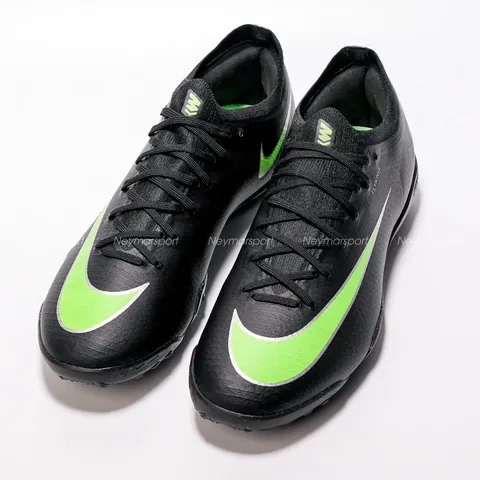 Các Mẫu Giày Đá Bóng Nike Mercurial Victory CR7: Hướng Dẫn Chọn & Review Chi Tiết Các Mẫu Giày Đá Bóng Nike Mercurial Victory CR7: Hướng Dẫn Chọn & Review Chi Tiết