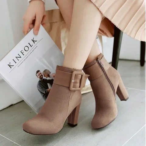 Top 10+ Shop Giày Boot Đẹp, Chất Lượng Nhất Hà Nội Cập Nhật 2024