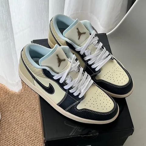 Hướng Dẫn Chi Tiết Cách Đọc Và Phân Biệt Các Tem Thông Tin Trên Giày Nike