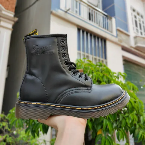 7+ Cách Buộc Dây Giày Dr. Martens Cao Cổ Đẹp & Chuẩn Phong Cách 7+ Cách Buộc Dây Giày Dr. Martens Cao Cổ Đẹp & Chuẩn Phong Cách