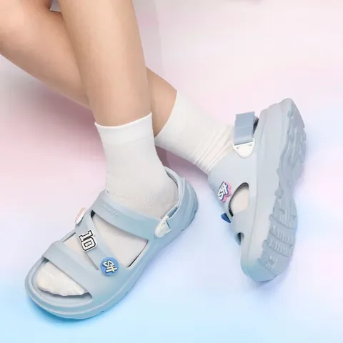 Cách Xử Lý Giày Quai Hậu Bị Mốc Hiệu Quả Tại Nhà Cách Xử Lý Giày Quai Hậu Bị Mốc Hiệu Quả Tại Nhà