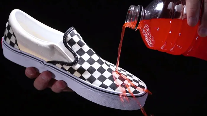 Cách Giặt Giày Vans Trắng & Màu Không Phai, Giữ Form Chuẩn Như Mới