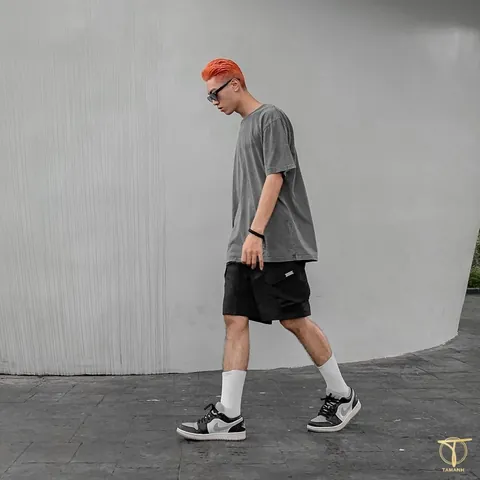 Bí Quyết Phối Đồ Với Giày Nike Nữ: Phong Cách Năng Động & Thời Thượng