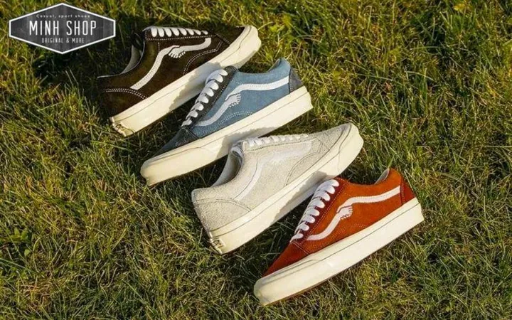 Cách Phối Đồ Với Giày Vans Đỏ Nữ: Lên Đồ Sành Điệu & Ấn Tượng Cách Phối Đồ Với Giày Vans Đỏ Nữ: Lên Đồ Sành Điệu & Ấn Tượng
