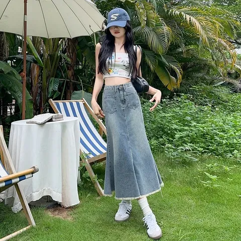 Chân Váy Jean Dài Phối Với Giày Gì? 15+ Gợi Ý Trendy Và Chuẩn Style