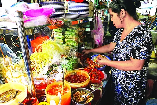 Chợ Bàn Cờ Bán Giày Đá Banh Cũ: Kinh Nghiệm Săn Giày Si Chất Lượng Chợ Bàn Cờ Bán Giày Đá Banh Cũ: Kinh Nghiệm Săn Giày Si Chất Lượng