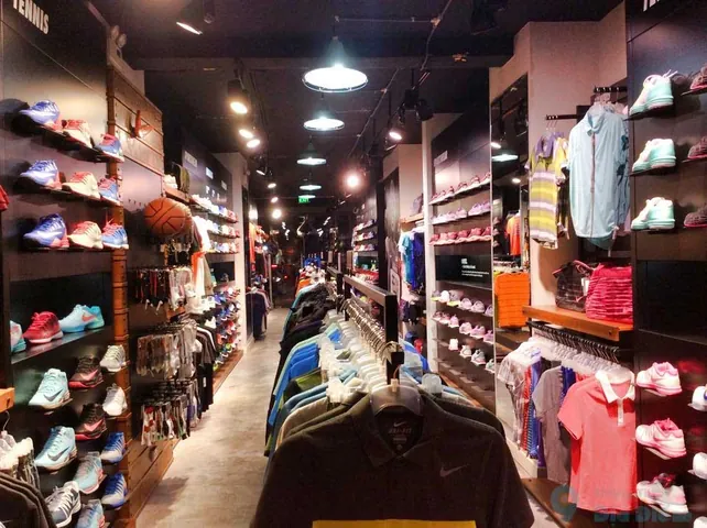 Cửa Hàng Giày Nike Indochina Plaza Cầu Giấy: Địa Chỉ & Thông Tin Cần Biết Cửa Hàng Giày Nike Indochina Plaza Cầu Giấy: Địa Chỉ & Thông Tin Cần Biết