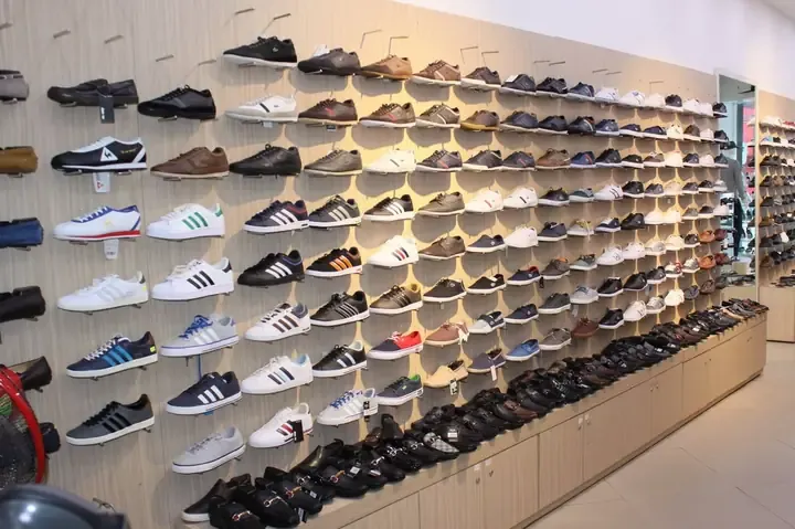 Hướng Dẫn Chi Tiết Nguồn Sỉ Giày Adidas Nike: Hàng Chính Hãng, Fake F1 Và Replica