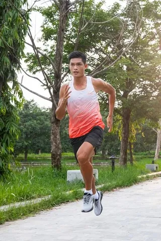 Dán Đế Giày Bóng Rổ Uy Tín Tại Hải Phòng: Tìm Địa Chỉ & Lời Khuyên Dán Đế Giày Bóng Rổ Uy Tín Tại Hải Phòng: Tìm Địa Chỉ & Lời Khuyên