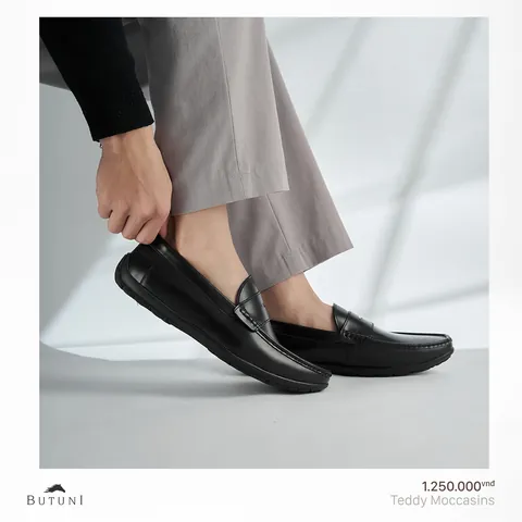 Đóng Giày Thủ Công Tôn Đức Thắng: Top Địa Chỉ Uy Tín Và Kinh Nghiệm Chọn Lọc