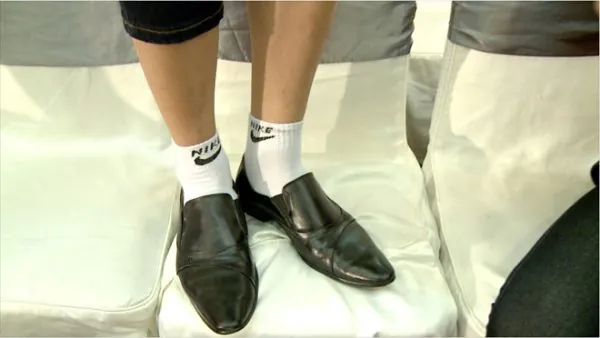 Đi Giày Slip On Có Cần Đi Tất Không? Hướng Dẫn Chi Tiết & Lời Khuyên Chọn Tất Phù Hợp Đi Giày Slip On Có Cần Đi Tất Không? Hướng Dẫn Chi Tiết & Lời Khuyên Chọn Tất Phù Hợp