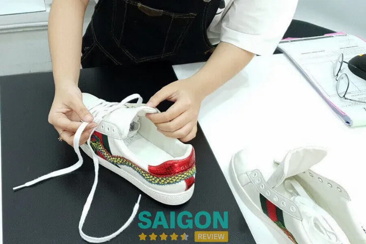 Dịch Vụ Giặt Giày Giá Rẻ TPHCM: Top Địa Chỉ Uy Tín & Tiêu Chí Chọn Lựa Dịch Vụ Giặt Giày Giá Rẻ TPHCM: Top Địa Chỉ Uy Tín & Tiêu Chí Chọn Lựa