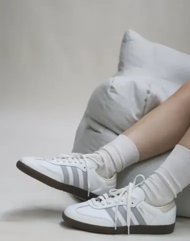 Giày Adidas "die Weltmarke Mit Den 3 Streifen": Khám Phá Biểu Tượng Phong Cách