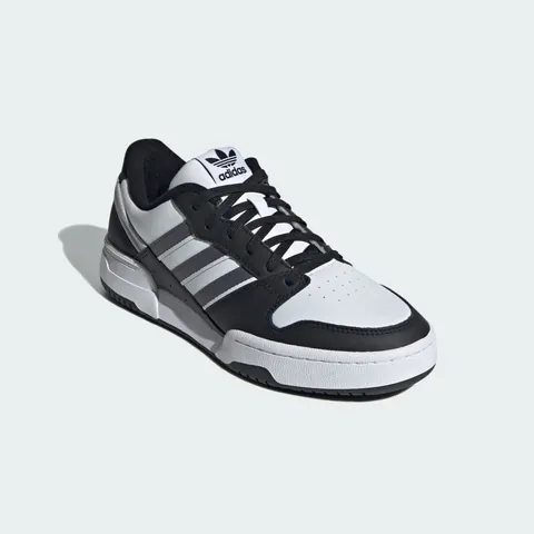 Giày Adidas Mũi Trơn Trắng Sọc Đen: Địa Điểm Mua Sắm & Mẫu Mã Tại Hà Nội