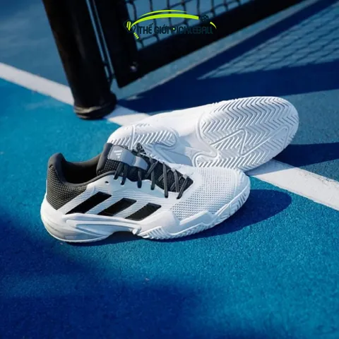 Giày Adidas Nam Chính Hãng Giá Bao Nhiêu? Cập Nhật Mẫu & Giá Mới Nhất 2024 Giày Adidas Nam Chính Hãng Giá Bao Nhiêu? Cập Nhật Mẫu & Giá Mới Nhất 2024