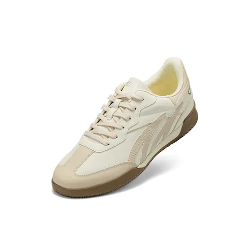 Giày Adidas Nam Đế Cao Su Màu Vàng: Chọn Lọc & Đánh Giá Chi Tiết