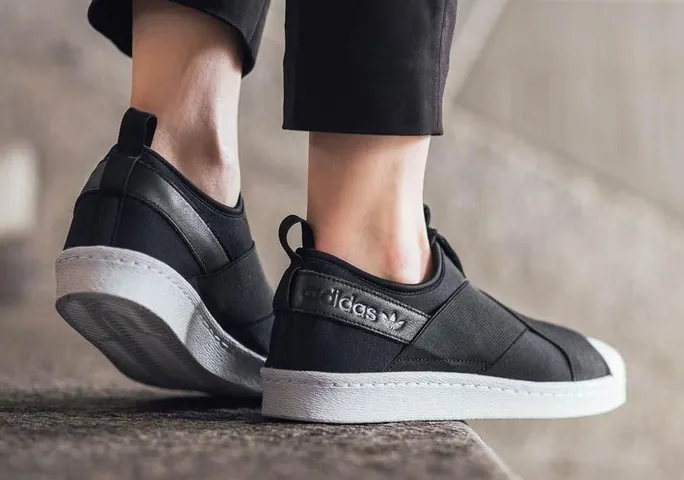 Giày Adidas Nữ Chính Hãng Giá Bao Nhiêu? Cập Nhật 2024 Giày Adidas Nữ Chính Hãng Giá Bao Nhiêu? Cập Nhật 2024