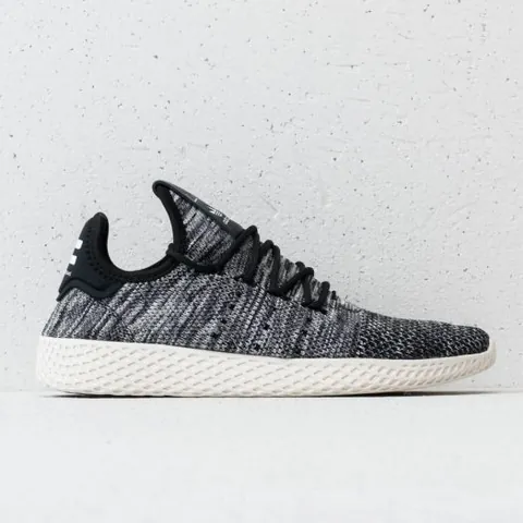 Giày Adidas Pharrell Williams Tennis Hu Primeknit: Đánh Giá & Nơi Mua Chính Hãng
