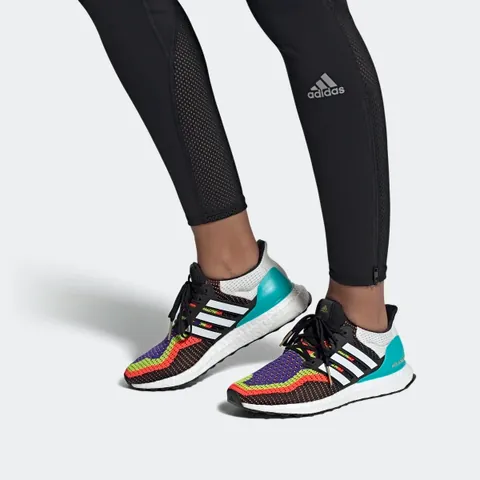 Giày Adidas Ultra Boost 2.0 Chính Hãng: Đánh Giá, Phiên Bản & Nơi Mua Tốt Nhất