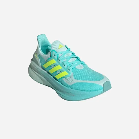 Giày Adidas Ultraboost Nữ Giá Bao Nhiêu? Cập Nhật Mới Nhất 2024