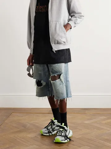 Giày Balenciaga Triple S Màu Nào Đẹp Nhất: Tư Vấn Lựa Chọn Hoàn Hảo Giày Balenciaga Triple S Màu Nào Đẹp Nhất: Tư Vấn Lựa Chọn Hoàn Hảo