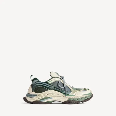 Giày Balenciaga Triple S: Đánh Giá Chi Tiết, Mẫu Mã Và Nơi Mua Chính Hãng