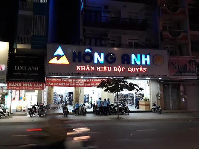 Giày Bitas Xả Hàng: Tìm Ưu Đãi & Cửa Hàng Gần Bạn Nhất Giày Bitas Xả Hàng: Tìm Ưu Đãi & Cửa Hàng Gần Bạn Nhất
