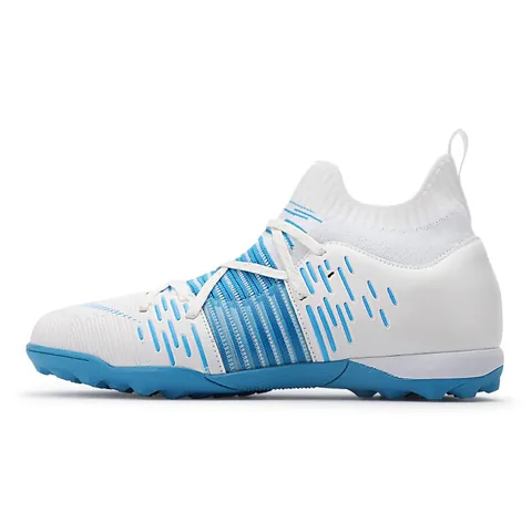 Giày Bóng Đá Adidas Cổ Cao Giá Rẻ: Chọn Mẫu Nào Tốt Nhất?
