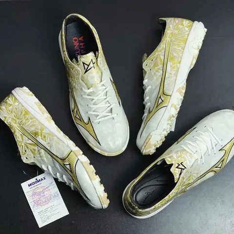 Giày Bóng Đá Sân Cỏ Nhân Tạo Mizuno: Hướng Dẫn Chọn Mua & Các Mẫu Phổ Biến Nhất Giày Bóng Đá Sân Cỏ Nhân Tạo Mizuno: Hướng Dẫn Chọn Mua & Các Mẫu Phổ Biến Nhất