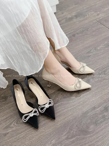 Giày Boot Nam Cao Gót Nhọn Đà Nẵng: Địa Chỉ Mua & Mẫu Mã Thời Thượng Giày Boot Nam Cao Gót Nhọn Đà Nẵng: Địa Chỉ Mua & Mẫu Mã Thời Thượng