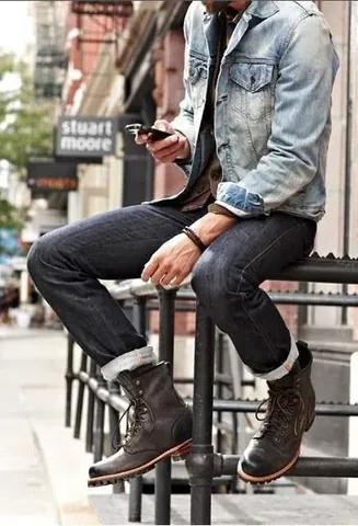Giày Boot Nam Cổ Thấp Phối Đồ Gì? 15+ Cách Mix Đồ Chuẩn Lịch Lãm