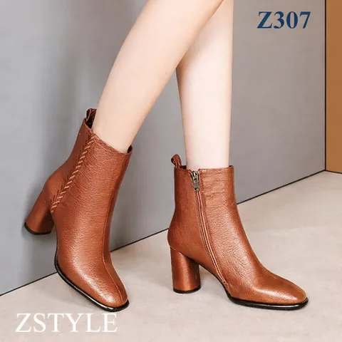 Giày Boot Nữ Cổ Thấp Đế Bằng Vải Cứng Bóng: Chọn Mẫu, Phối Đồ & Mua Ở Đâu?