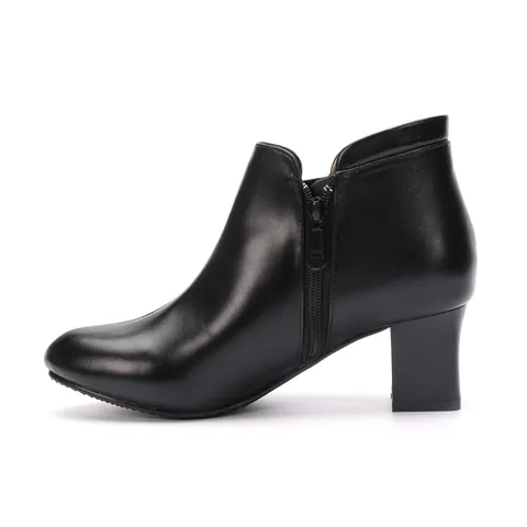 Giày Boot Nữ Cổ Thấp: Hướng Dẫn Chọn & Phối Đồ Cho Học Sinh