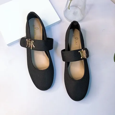 Giày Búp Bê Sandal Bé Gái: Phong Cách Hàn Quốc, Nhật Bản & Hướng Dẫn Chọn Lựa