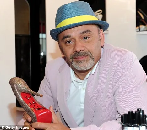 Đánh Giá Chi Tiết Giày Cao Gót Christian Louboutin Dòng So Nail: Sang Trọng Và Đẳng Cấp