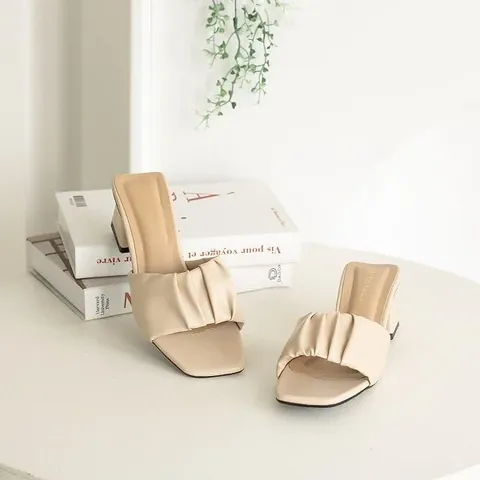 Giày Cao Gót Hãng Nào Bền Nhất: Chọn Thương Hiệu Chất Lượng & Êm Chân