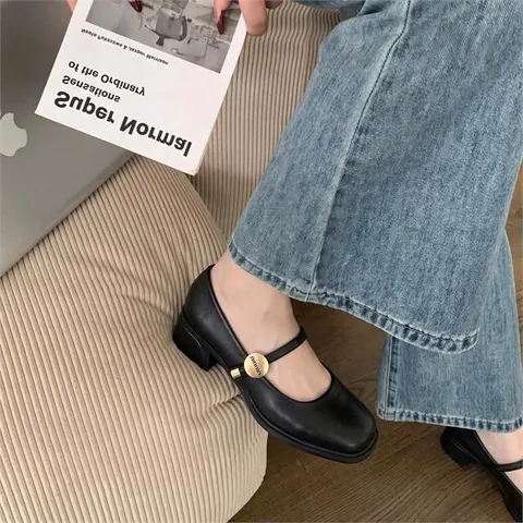 Giày Cao Gót Hàng Hiệu Giá Bao Nhiêu? Cập Nhật Mới Nhất 2024 Giày Cao Gót Hàng Hiệu Giá Bao Nhiêu? Cập Nhật Mới Nhất 2024
