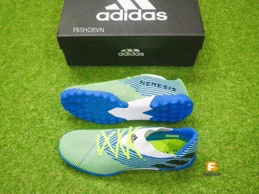 Giày Đá Bóng Adidas Nemeziz 19.3 TF: Đánh Giá Chi Tiết, Đặc Điểm & Nơi Mua Chính Hãng