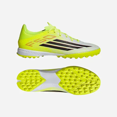 Top Giày Đá Bóng Sân Cỏ Nhân Tạo Dưới 200K: Lựa Chọn Thông Minh Cho Người Chơi Phong Trào