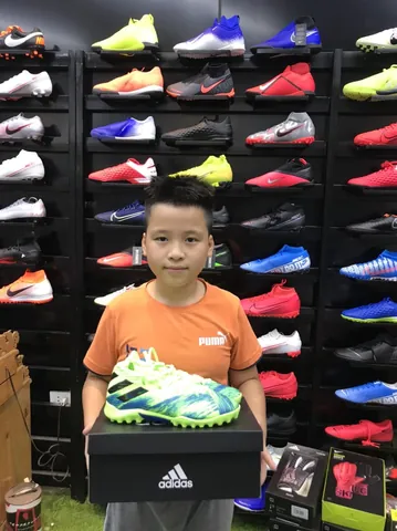 Giày Đá Bóng Trẻ Em 10 Tuổi Nike: Chọn Lựa Tối Ưu Cho Cầu Thủ Nhí Giày Đá Bóng Trẻ Em 10 Tuổi Nike: Chọn Lựa Tối Ưu Cho Cầu Thủ Nhí