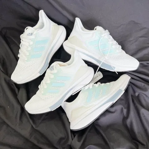 Giày EQT Rep 1:1 Giá Bao Nhiêu? Thông Tin Chi Tiết & Lưu Ý Mua Hàng