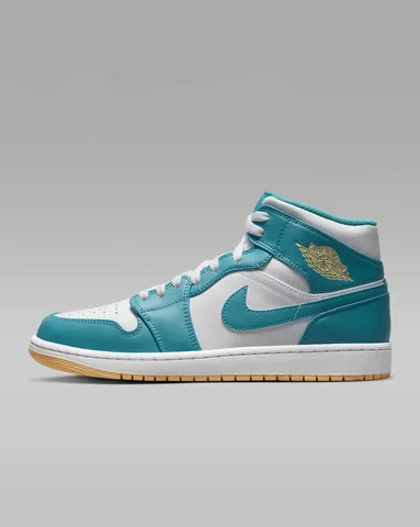 Giày Nike Nam Chính Hãng Giá Bao Nhiêu? Cập Nhật Mới Nhất 2024