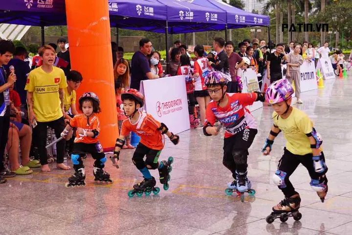 Kinh Nghiệm Chọn Giày Trượt Patin Phù Hợp Cho Bé: Hướng Dẫn Chi Tiết & Lưu Ý Quan Trọng Kinh Nghiệm Chọn Giày Trượt Patin Phù Hợp Cho Bé: Hướng Dẫn Chi Tiết & Lưu Ý Quan Trọng